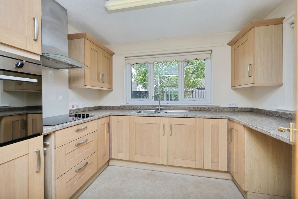 Property photo 2 of 12