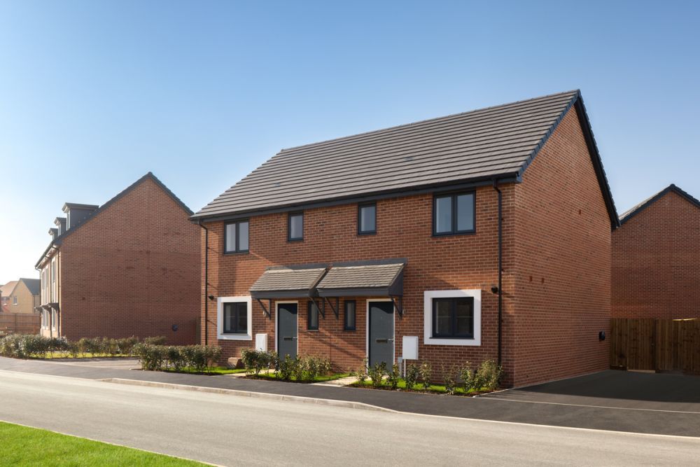 Property photo 1 of 8 Hunts Grove Hatfield External