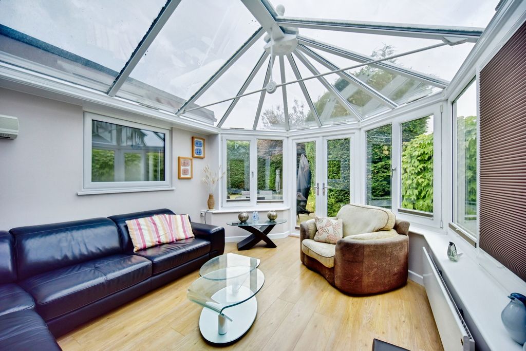 Property photo 3 of 20 Garden Room