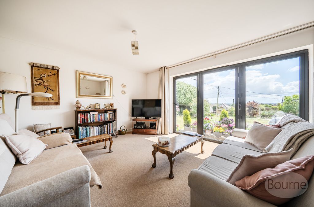 Property photo 2 of 20 Aa63058d-d7d5-404...