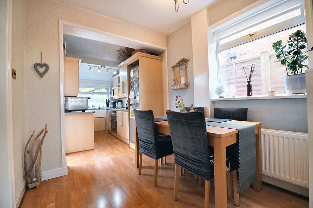 Property photo 3 of 24