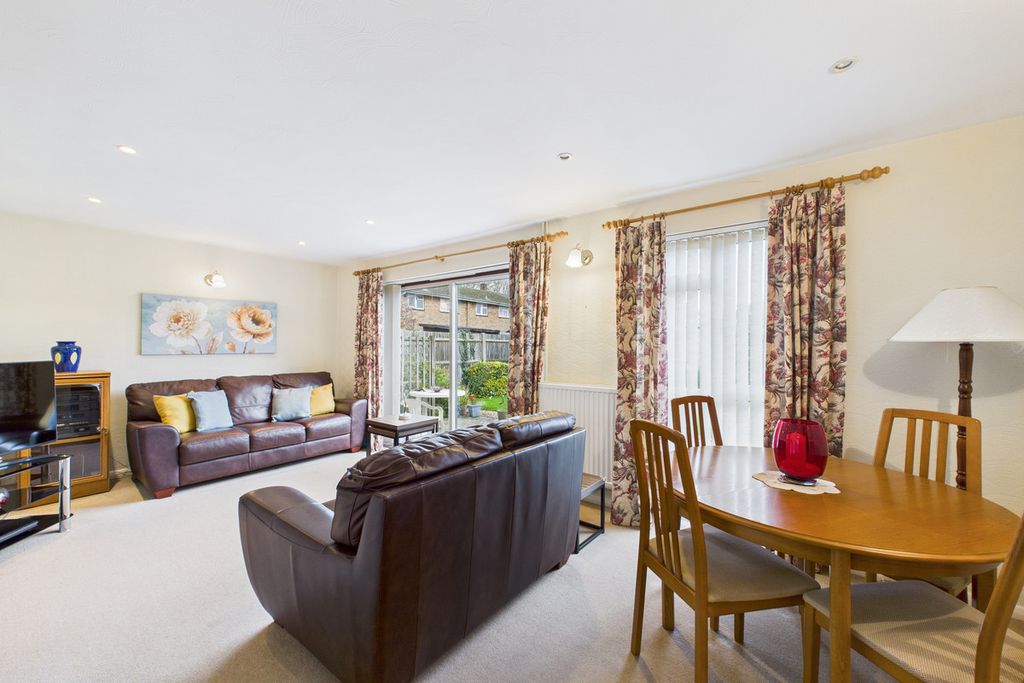 Property photo 3 of 21