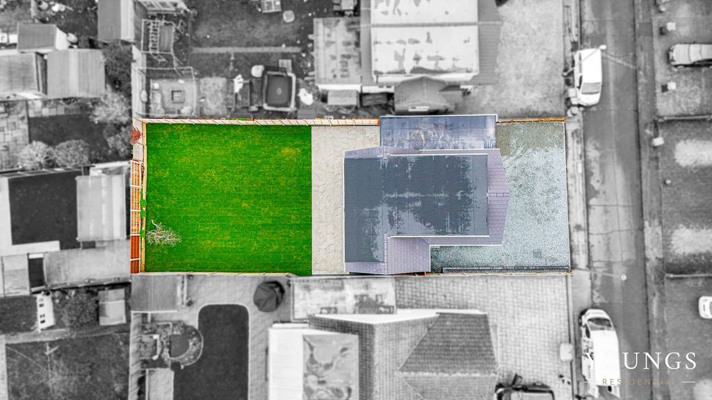 Property photo 3 of 28