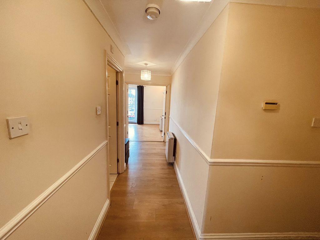 Property photo 3 of 15 Corridor