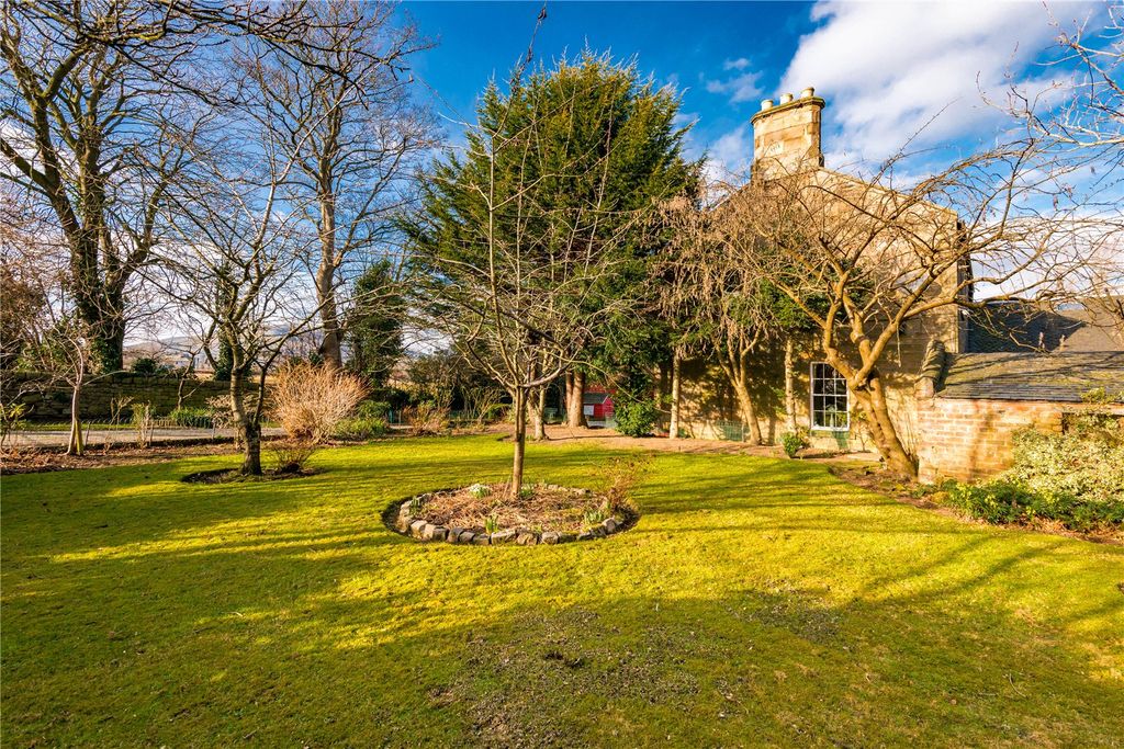 Additional image 34 of 4 bed detached house for sale49 Burdiehouse Road, Burdiehouse, Edinburgh EH17