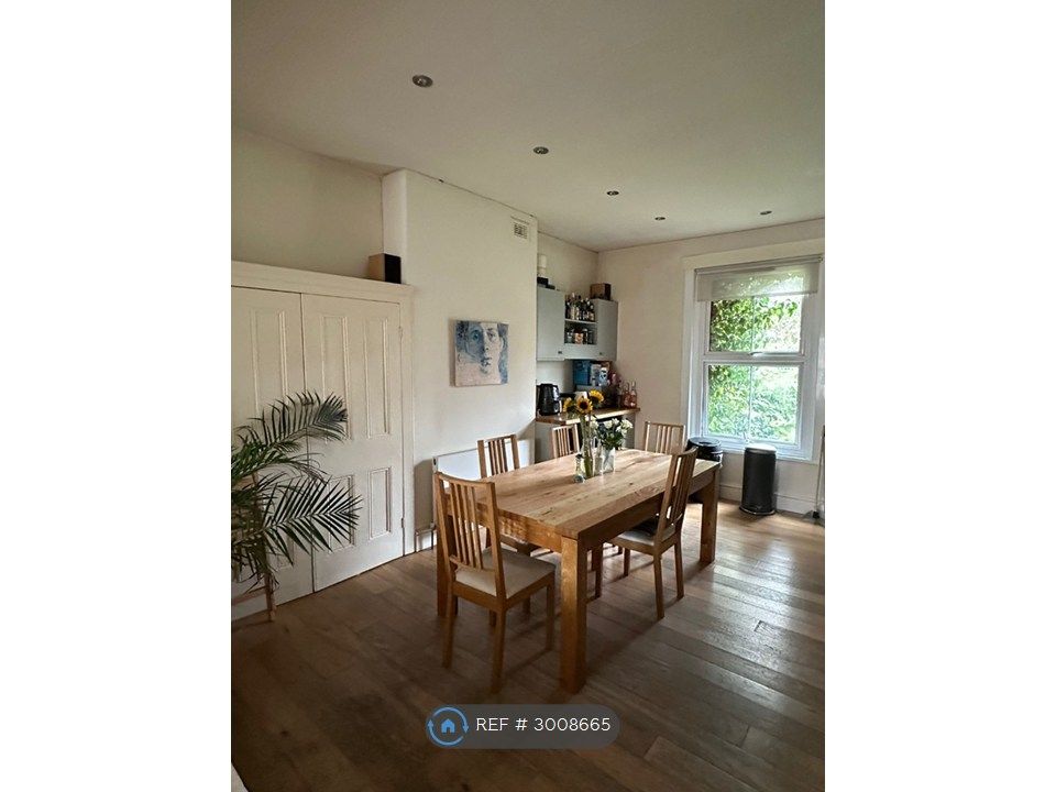 Property photo 1 of 11 Open-Plan Kitchen