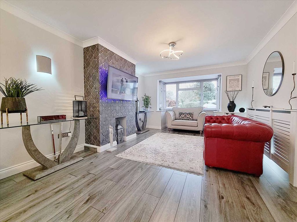 Property photo 3 of 16 Lounge Diner: