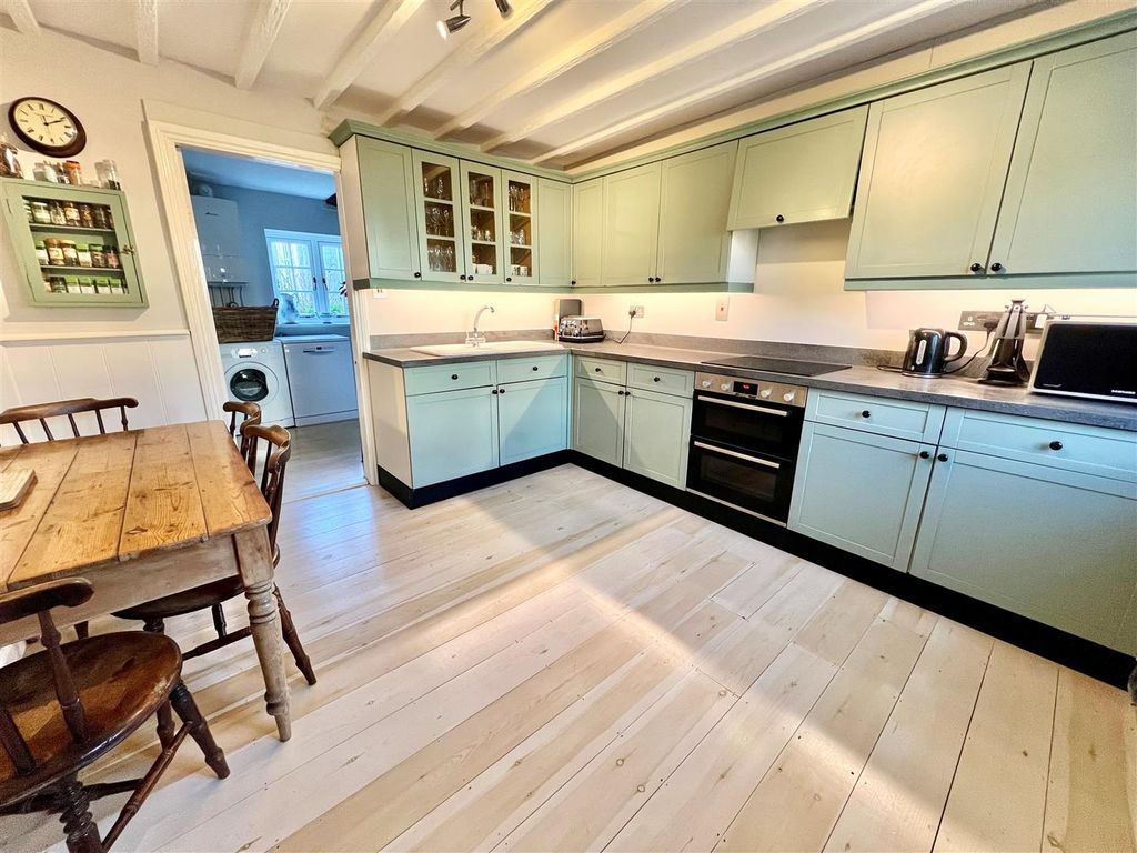 Property photo 3 of 26