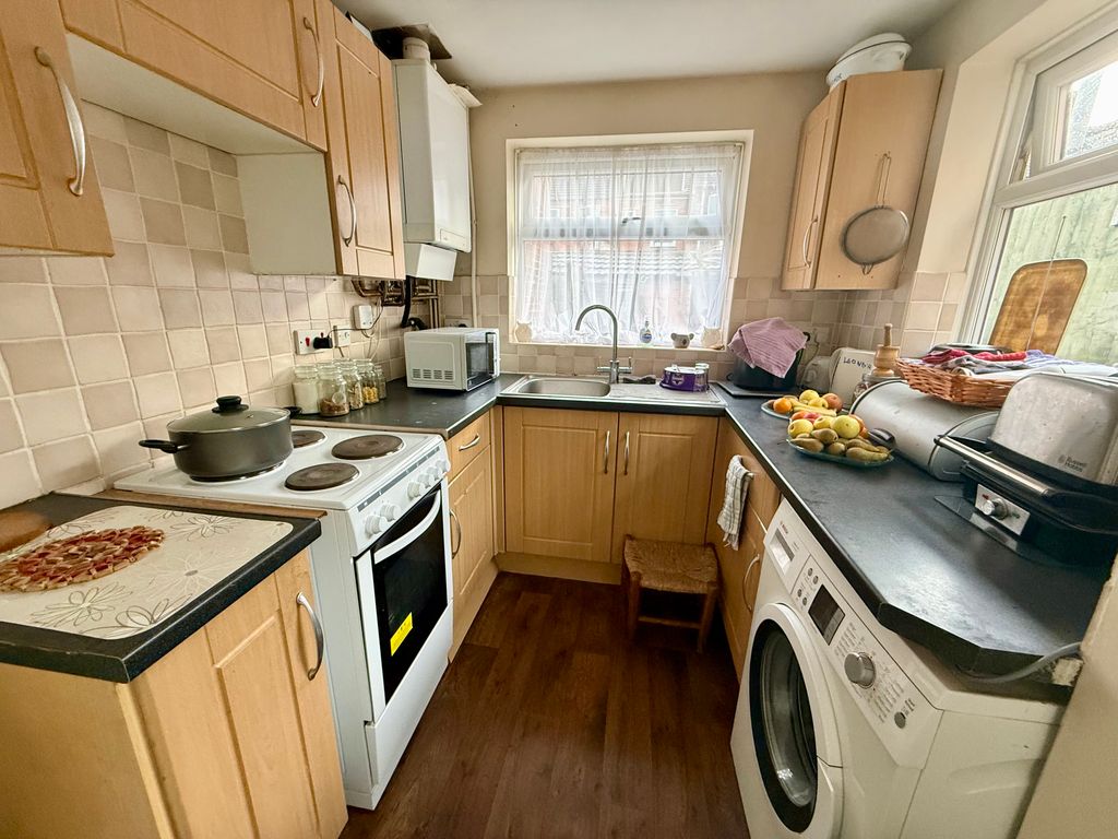 Property photo 1 of 2