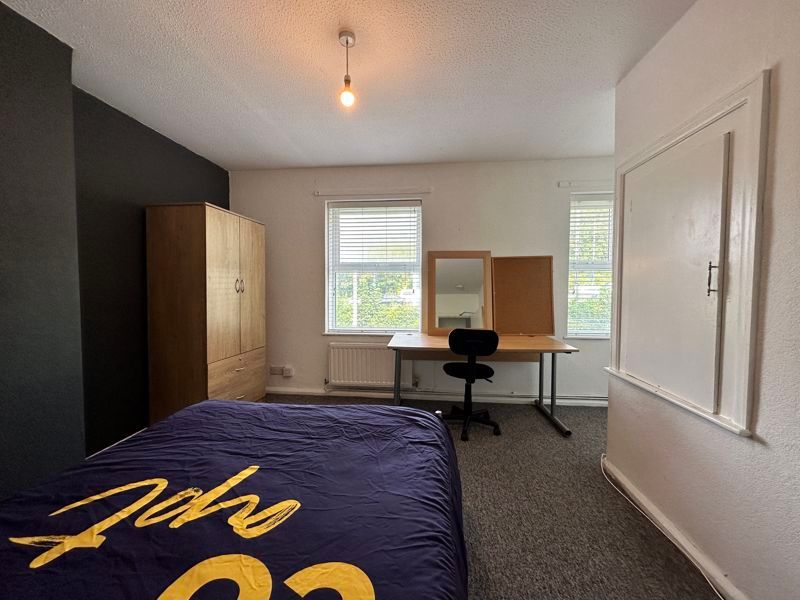 Property photo 1 of 11 Photo 19