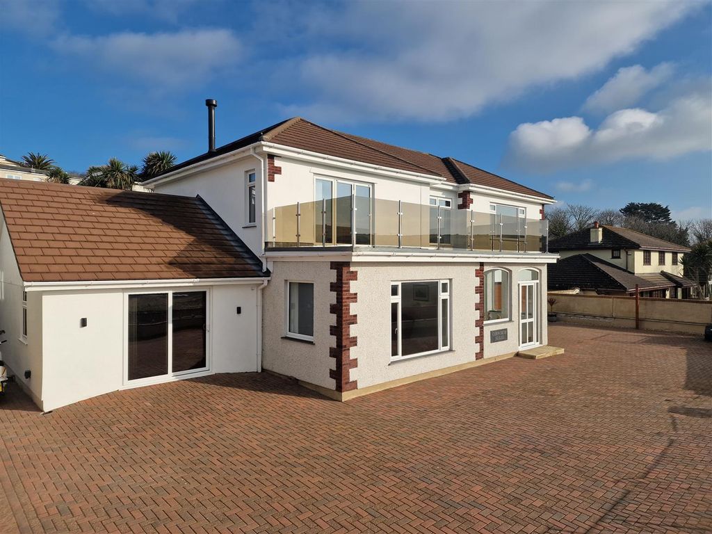 Property photo 1 of 24 Cosworth House