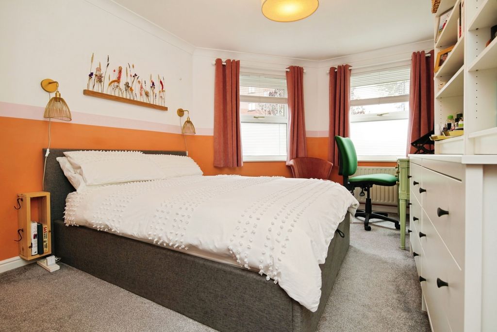 Property photo 3 of 13 Photo