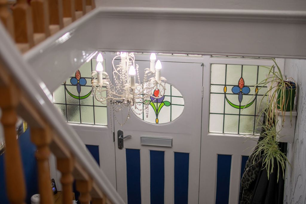 Property photo 2 of 26