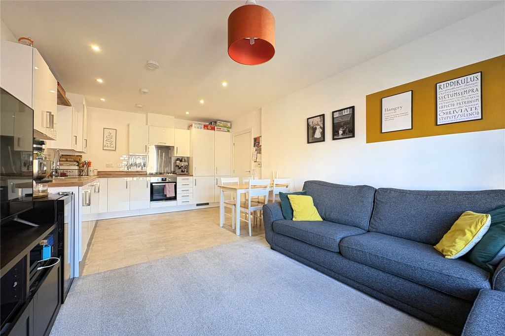 Property photo 2 of 9 Picture No. 04