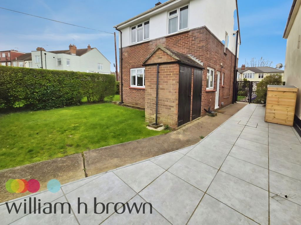 Property photo 1 of 17 Image