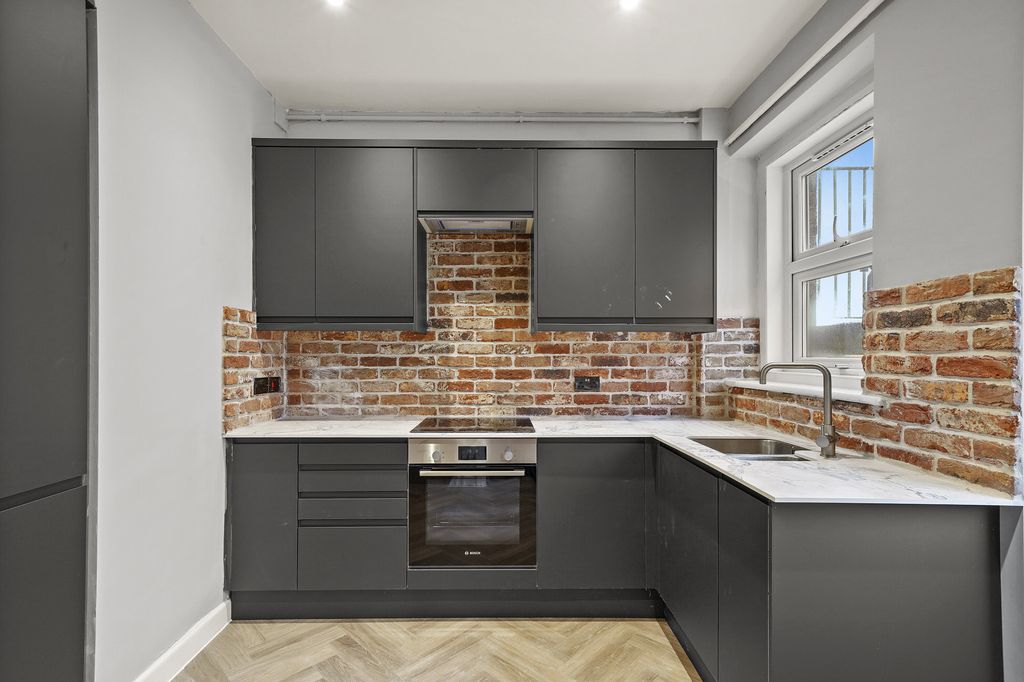 Property photo 2 of 18 Flat 26, Richmond Chambers - Mxaconmrd5Xoo9B5Nyym