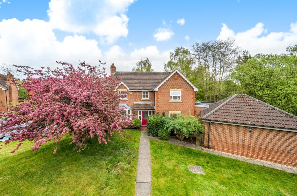 Property photo 1 of 29 1282210 (3)