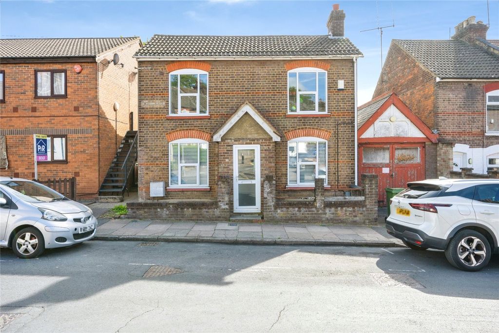 Property photo 1 of 18 Picture No. 03