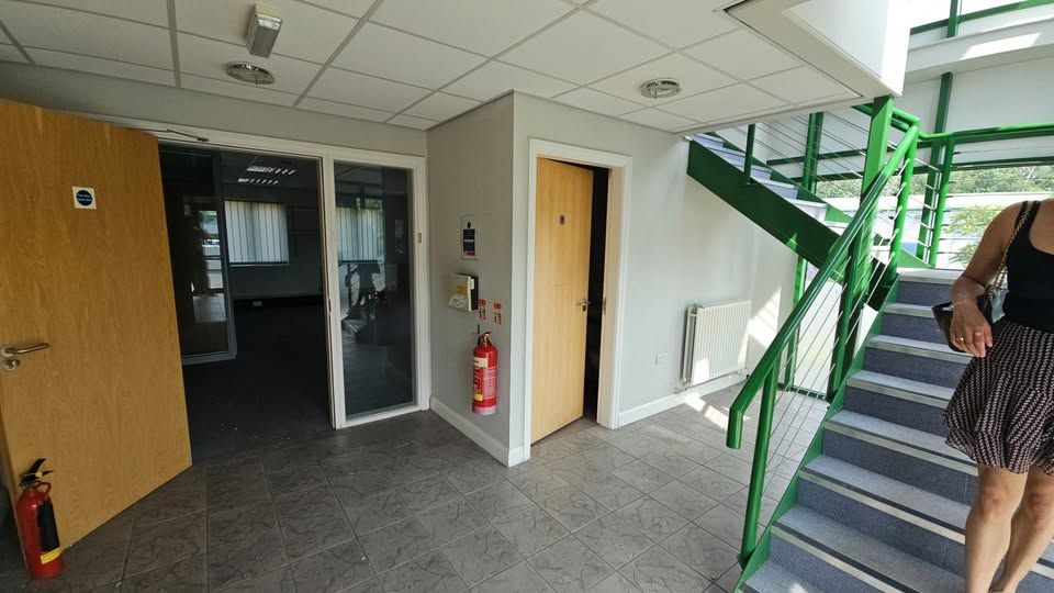 Property photo 3 of 6