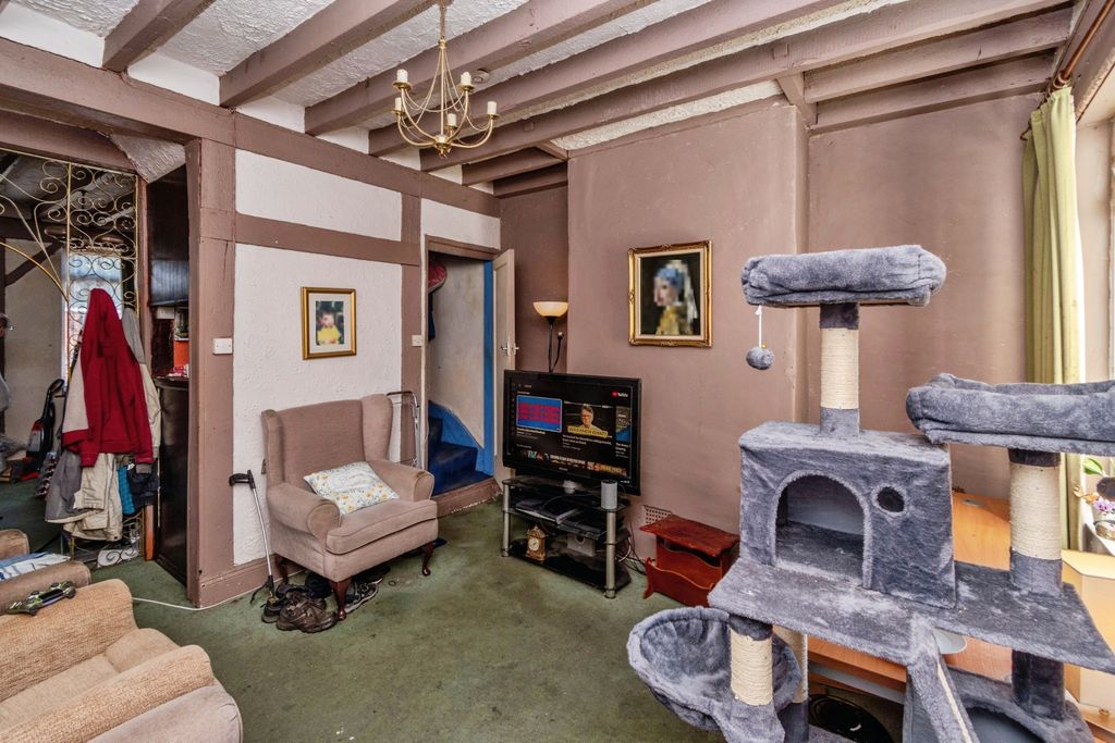 Property photo 3 of 14