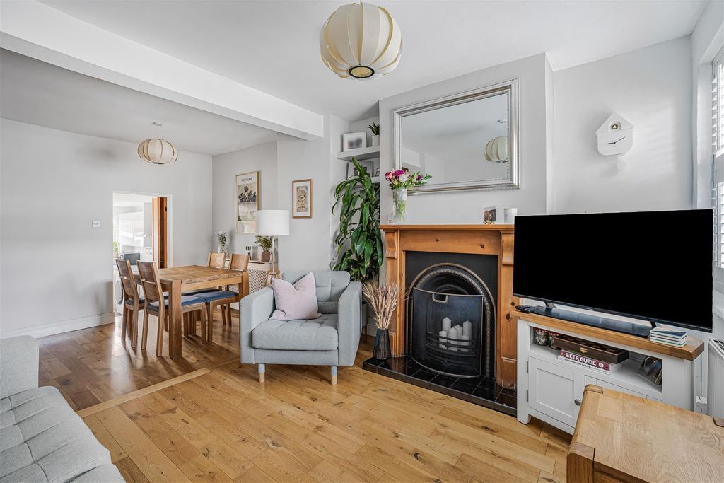 Property photo 2 of 14 15_66650.Jpg