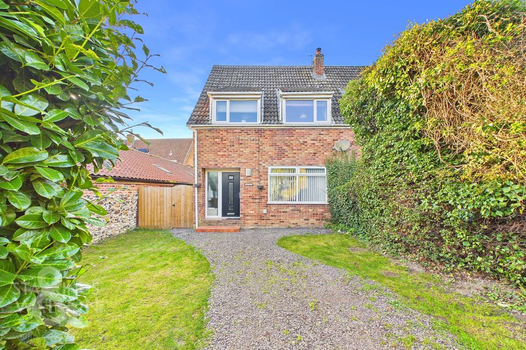 Property photo 1 of 27