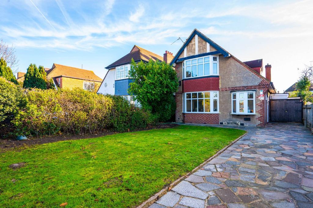 Property photo 1 of 20