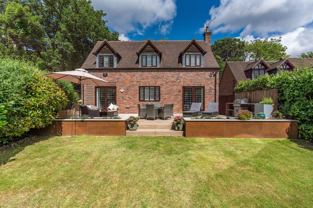 Property photo 1 of 36