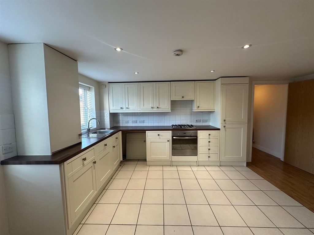 Property photo 3 of 16 Living Area