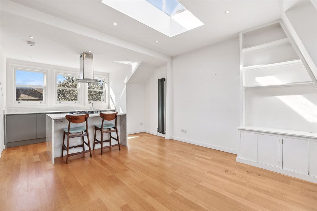 Property photo 2 of 14 Reception Room