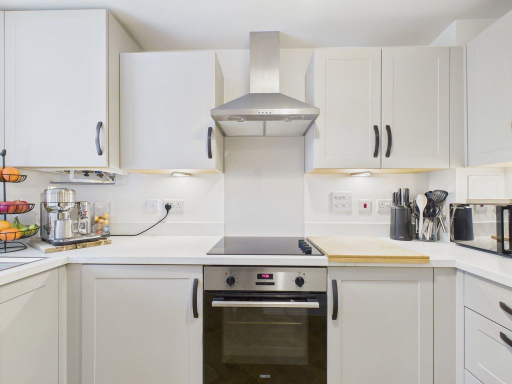 Property photo 3 of 25