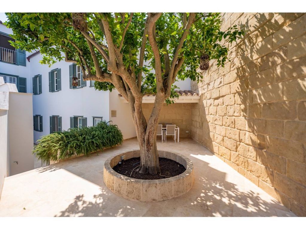 Property photo 1 of 30