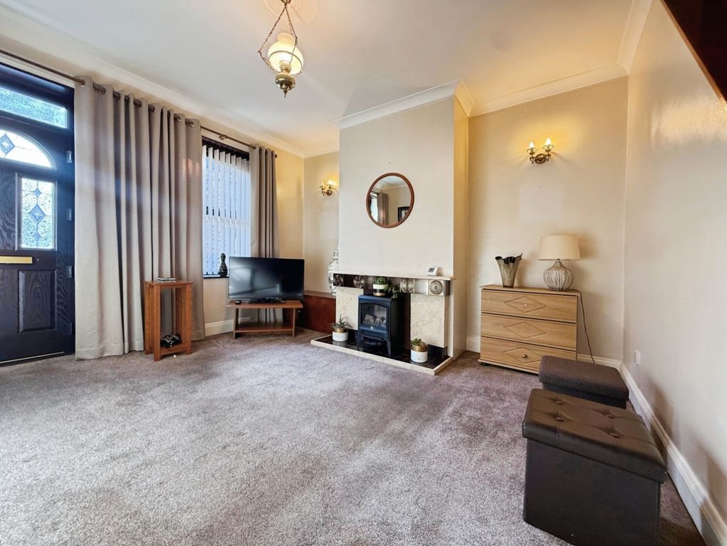Property photo 2 of 17 Pbox-Img.Jpg