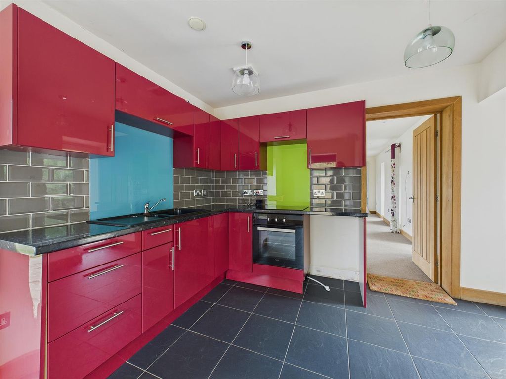 Property photo 2 of 16 Kitchen.Jpg