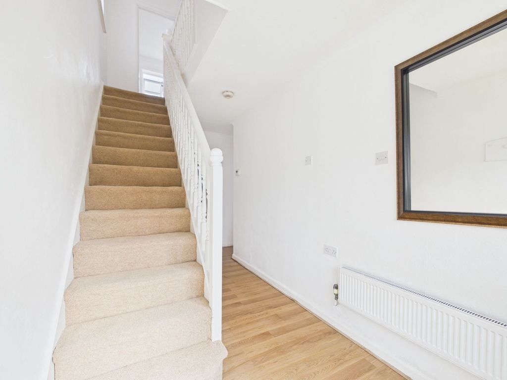 Property photo 3 of 13 Hallway