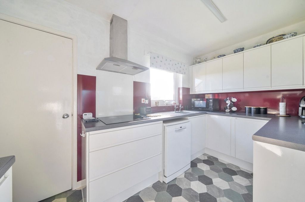 Property photo 2 of 13 Picture No. 06