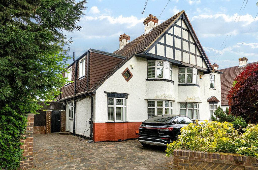 Property photo 1 of 26 2-681Cf03E487A3-1...