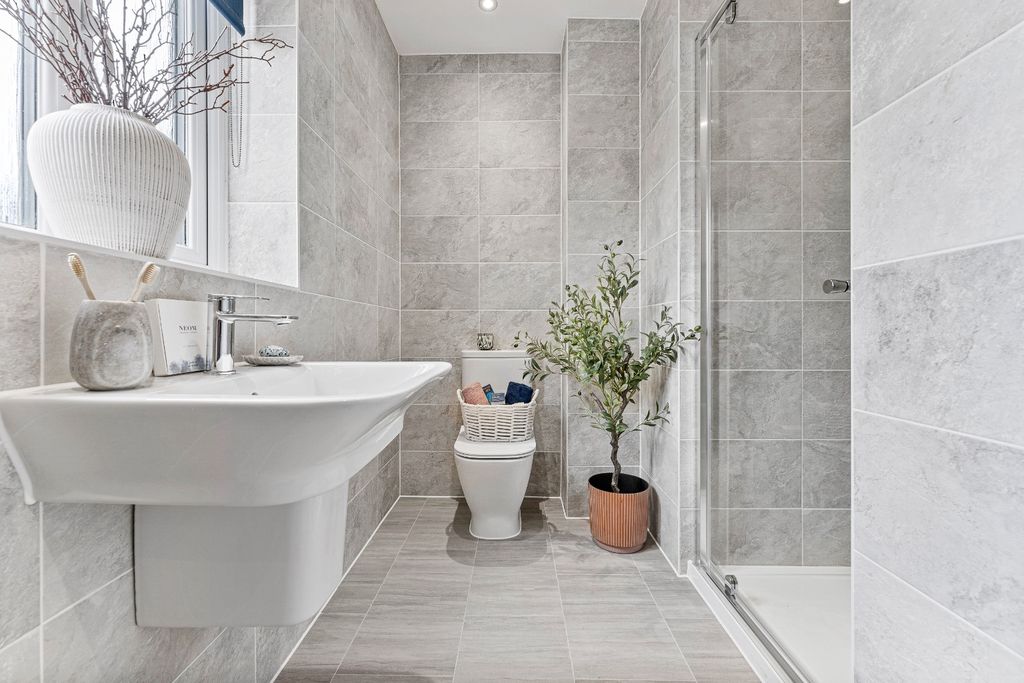 Property photo 3 of 10 4392303