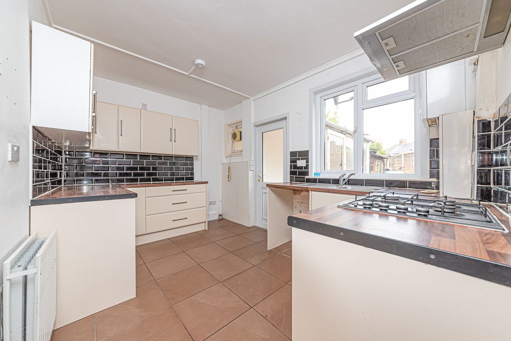 Property photo 3 of 29 11