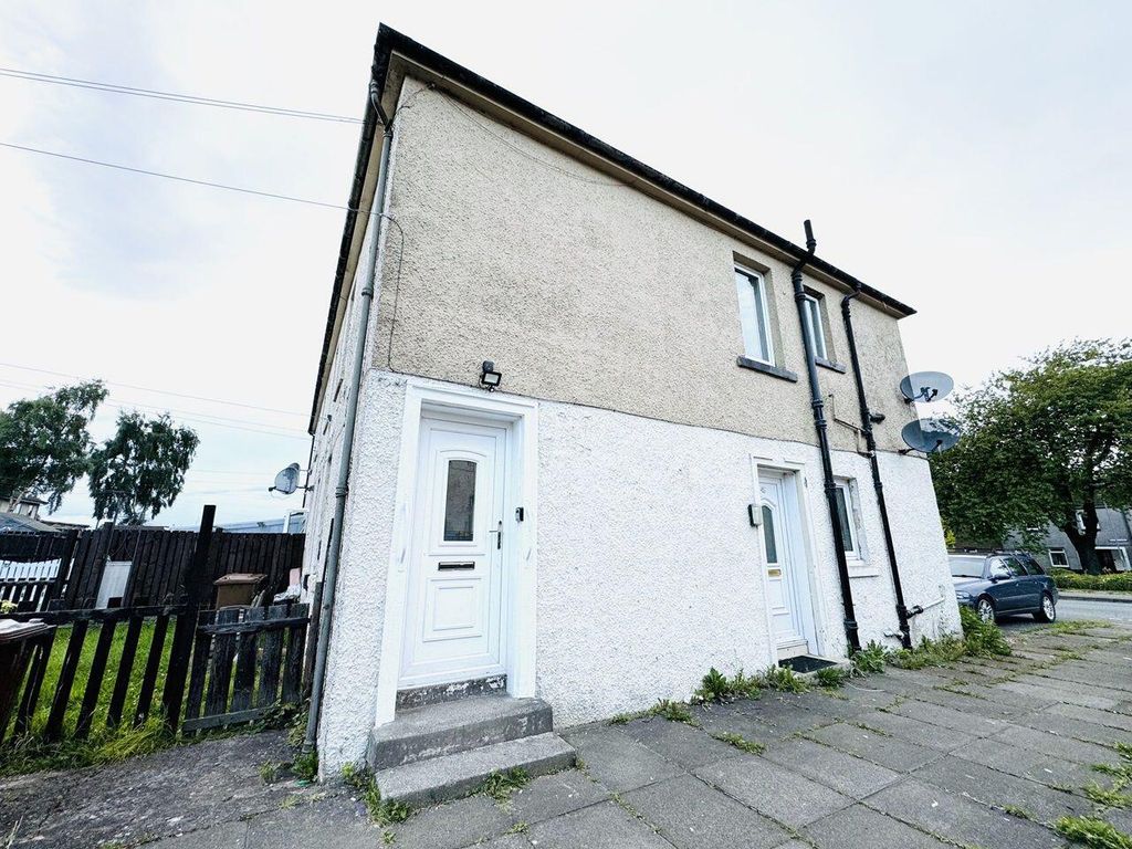 Property photo 1 of 14 Front (Exterior)