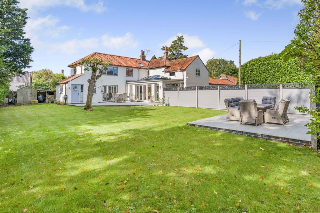 Property photo 3 of 17