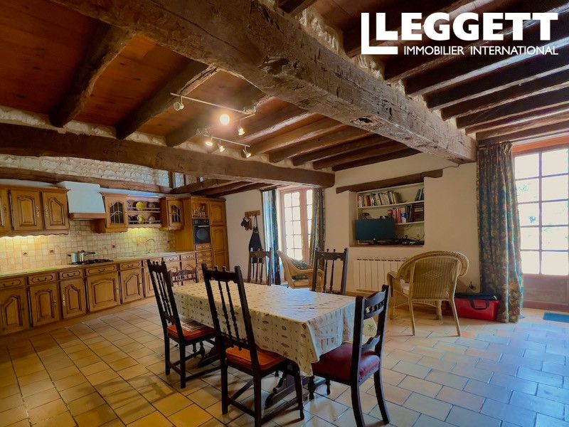 Property photo 2 of 10