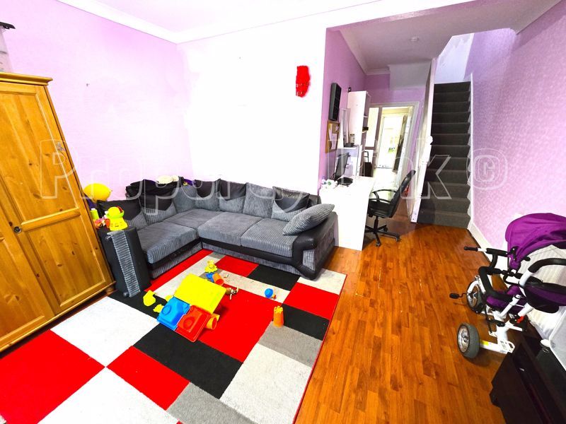 Property photo 2 of 16 Photo 1