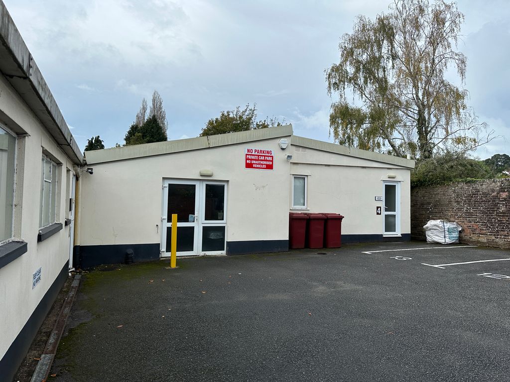 Property photo 1 of 4