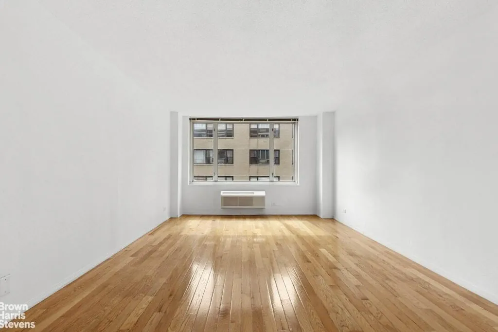 Property photo 3 of 18 <Alttext/>