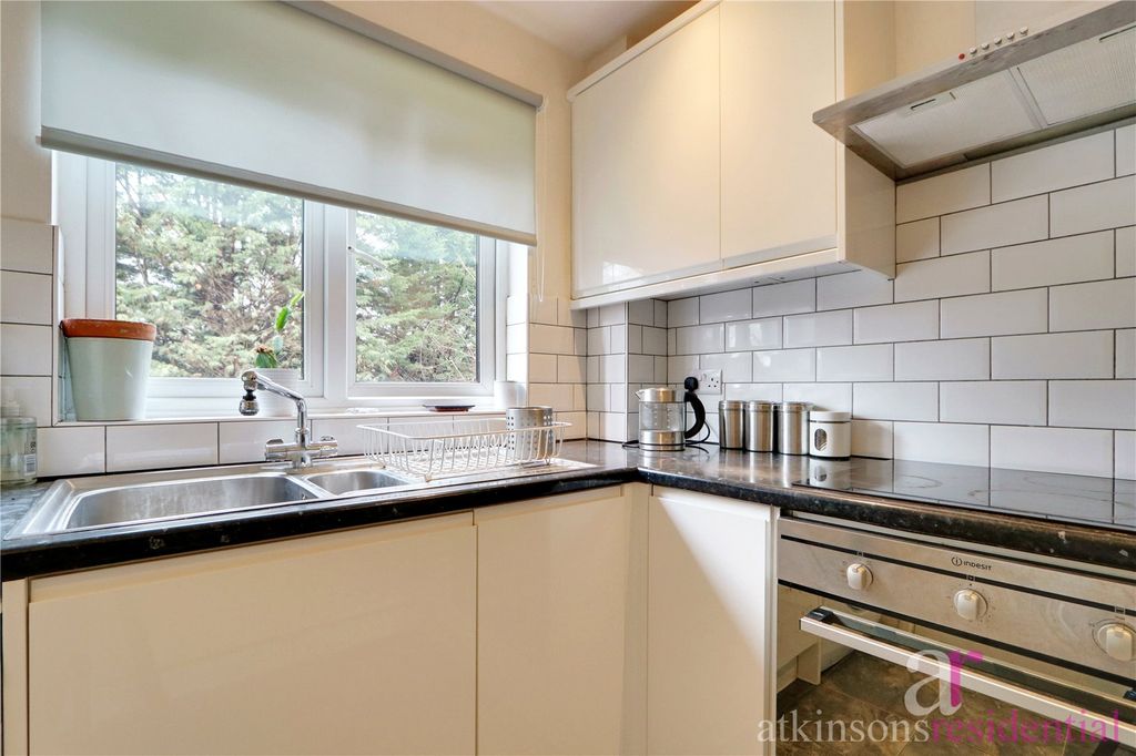 Property photo 2 of 14 Picture No. 09