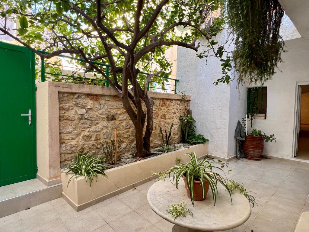 Property photo 2 of 55