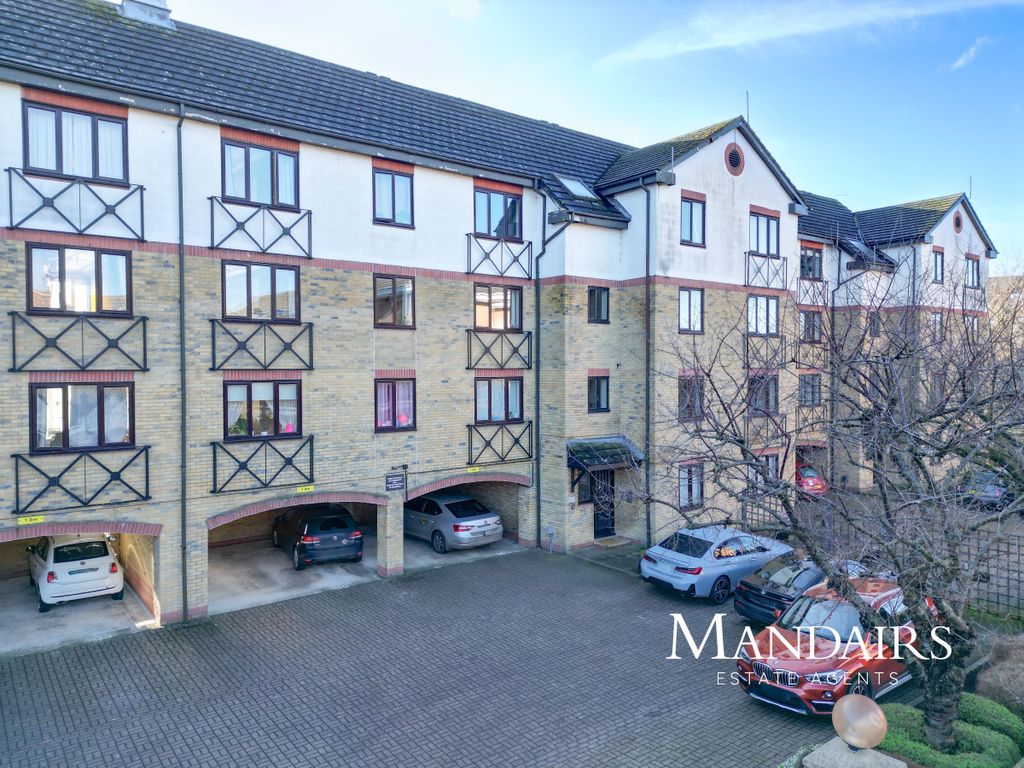 Property photo 2 of 14