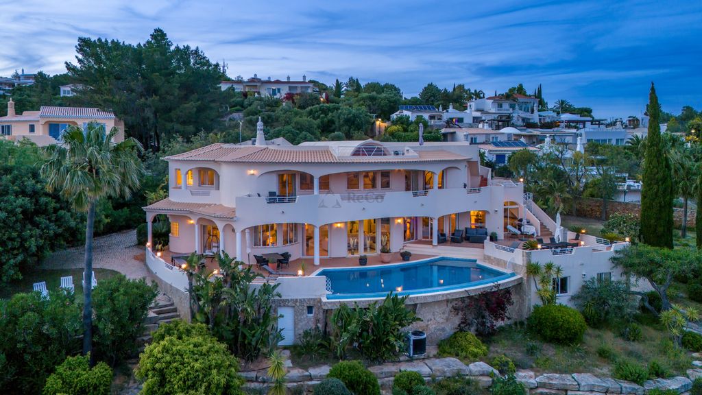 Property photo 2 of 30