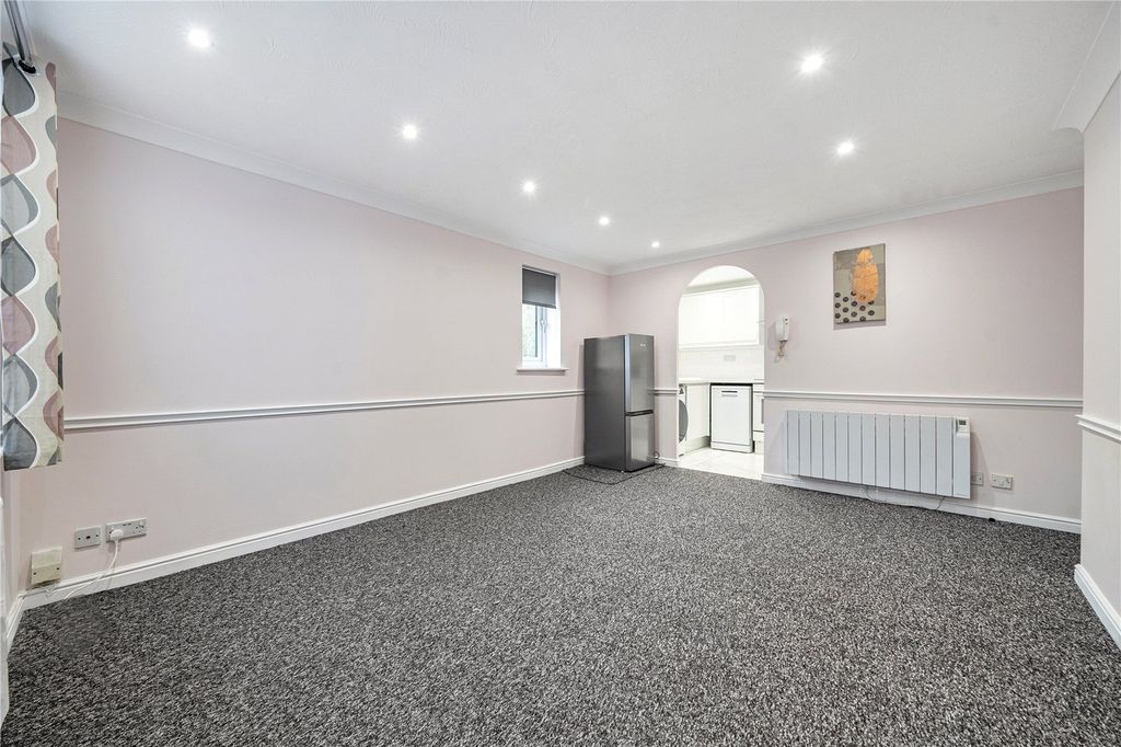 Property photo 3 of 18 Picture No. 09